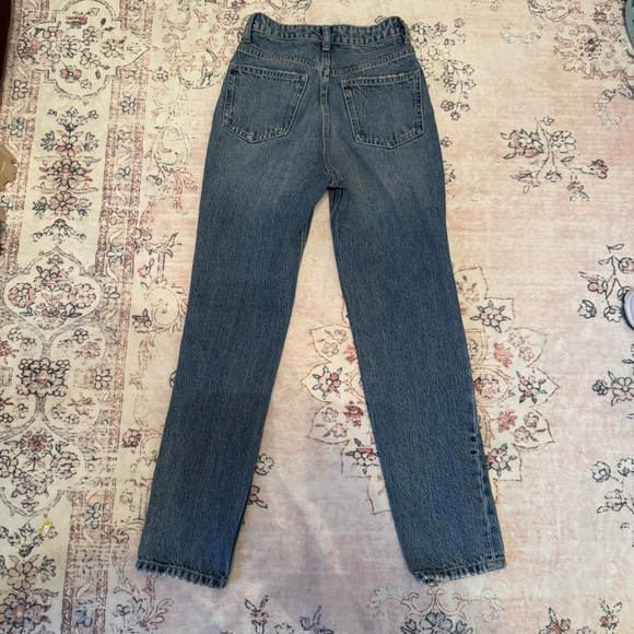 Size 0 Zara Mom Jeans - Picture 2 of 2